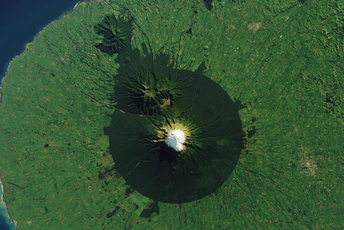 Media source: https://www.nasa.gov/wp-content/uploads/2024/10/mttaranaki-oli-20230610-lrg.jpg